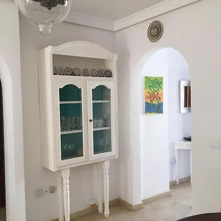 Apartamento Con Piscina En La Costa Del Sol